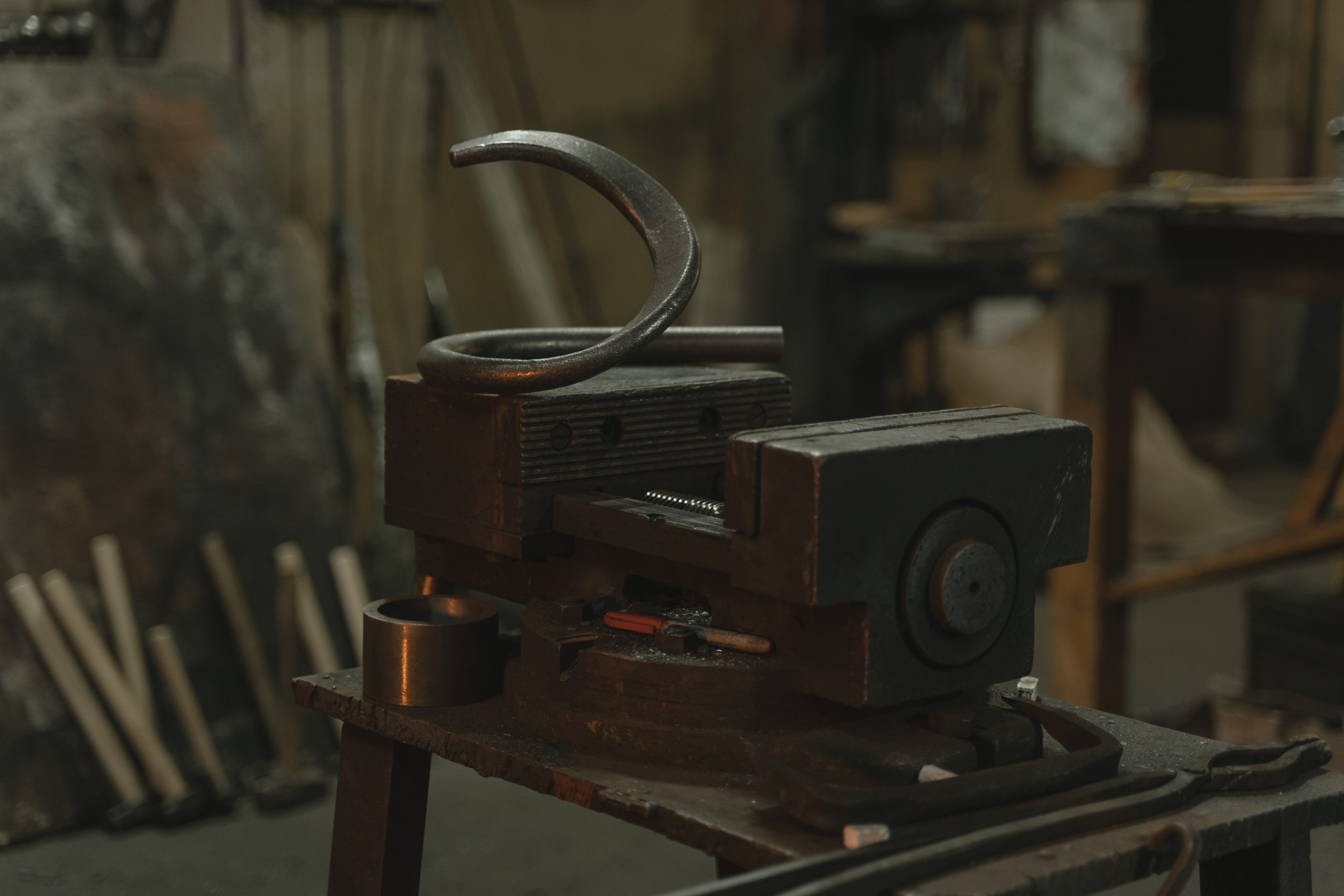 What is the best bench vise for home use?